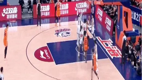 米兰计划以2000万欧元购入福法纳，卡多索或科內作为备选目标